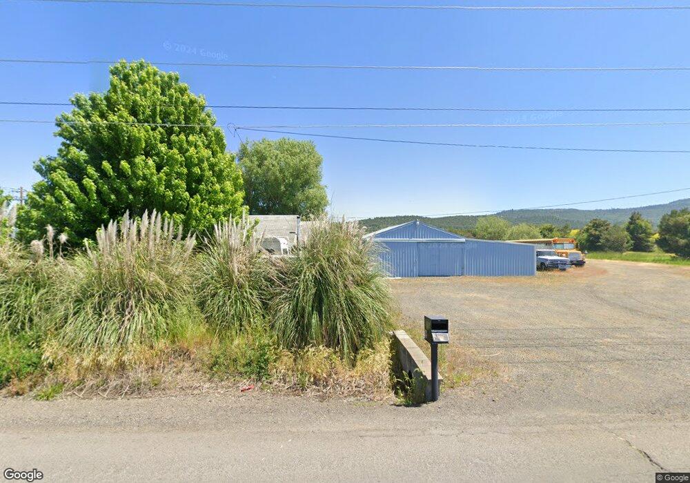 5732 Mcloughlin Dr, Central Point, OR 97502 - photo 1