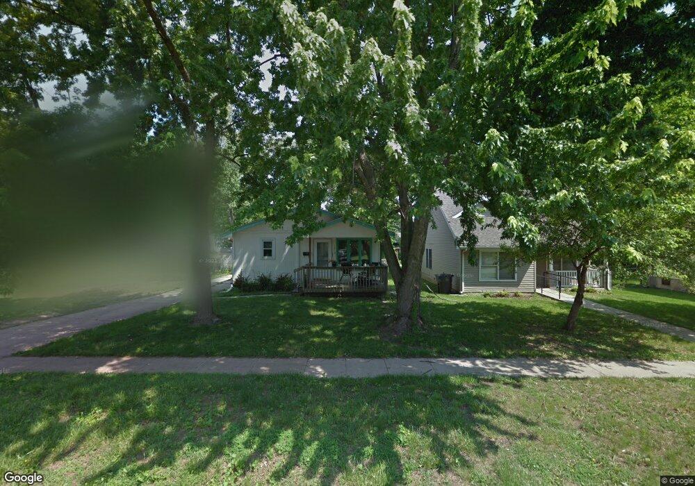 1713 Gillette St, Des Moines, IA 50314 - photo 1