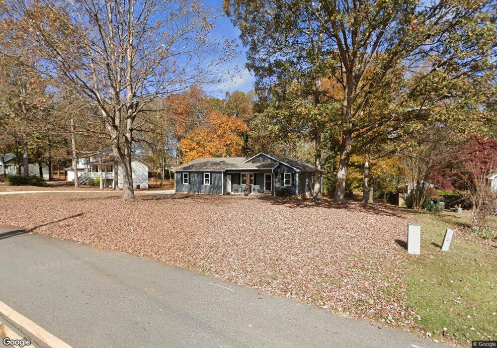128 Louise Dr, Commerce, GA 30529 - photo 1