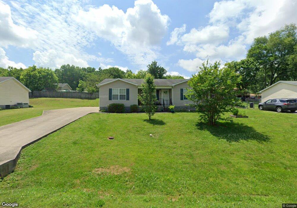 135 Tanner Cir, Shelbyville, TN 37160 - photo 1