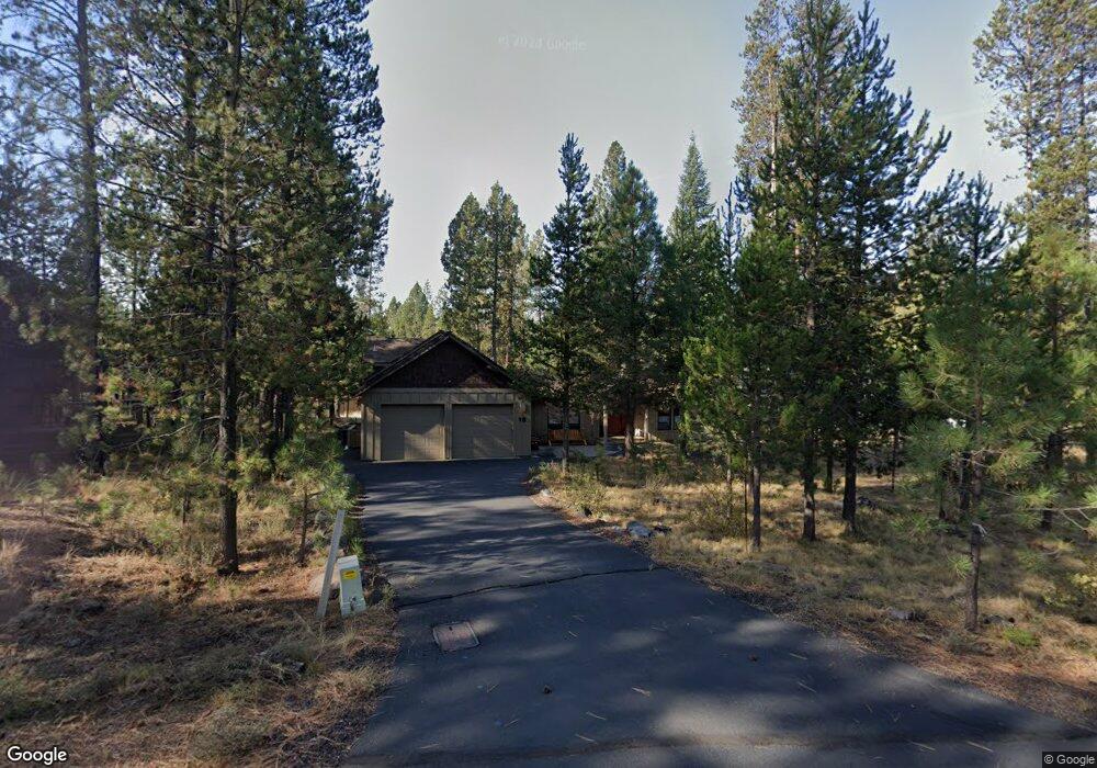 17633 Pioneer Ln, Bend, OR 97707 - photo 1