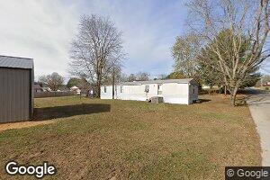 366 Robinson Ave, Vanceburg, KY 41179