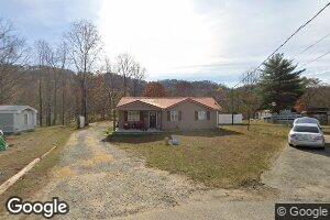 398 Robinson Ave, Vanceburg, KY 41179