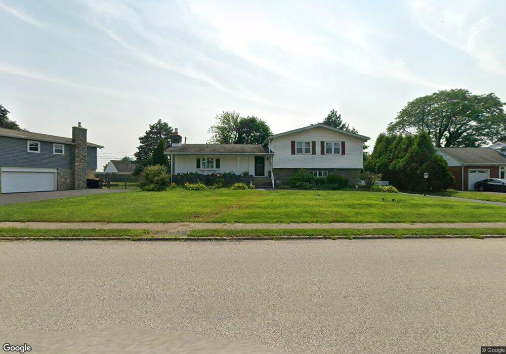 1968 Hemlock Rd, Norristown, PA 19403 - photo 1