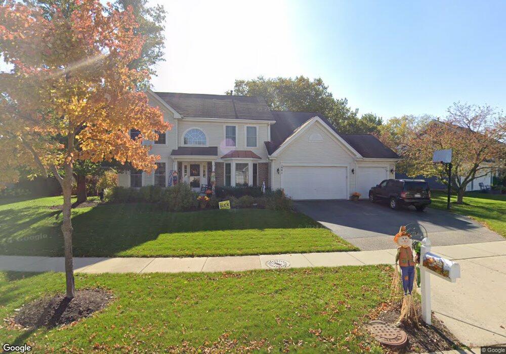 1901 Peach Tree Ln, Algonquin, IL 60102 - photo 1