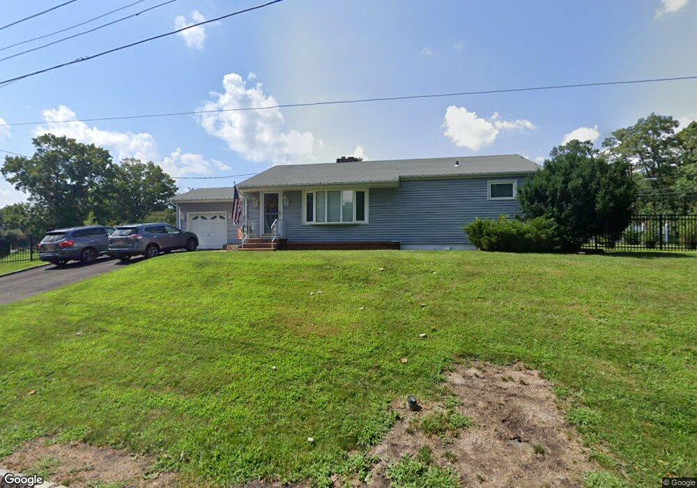 10 Willow Way, Clark, NJ 07066 - photo 1