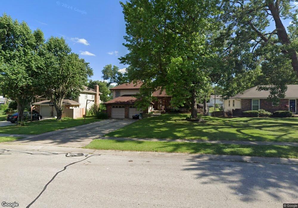 11711 W 53rd St, Shawnee, KS 66203 - photo 1