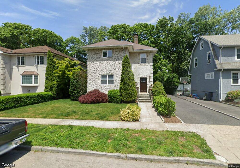 523 Carroll Ave unit 2nd F, Mamaroneck, NY 10543 - photo 1