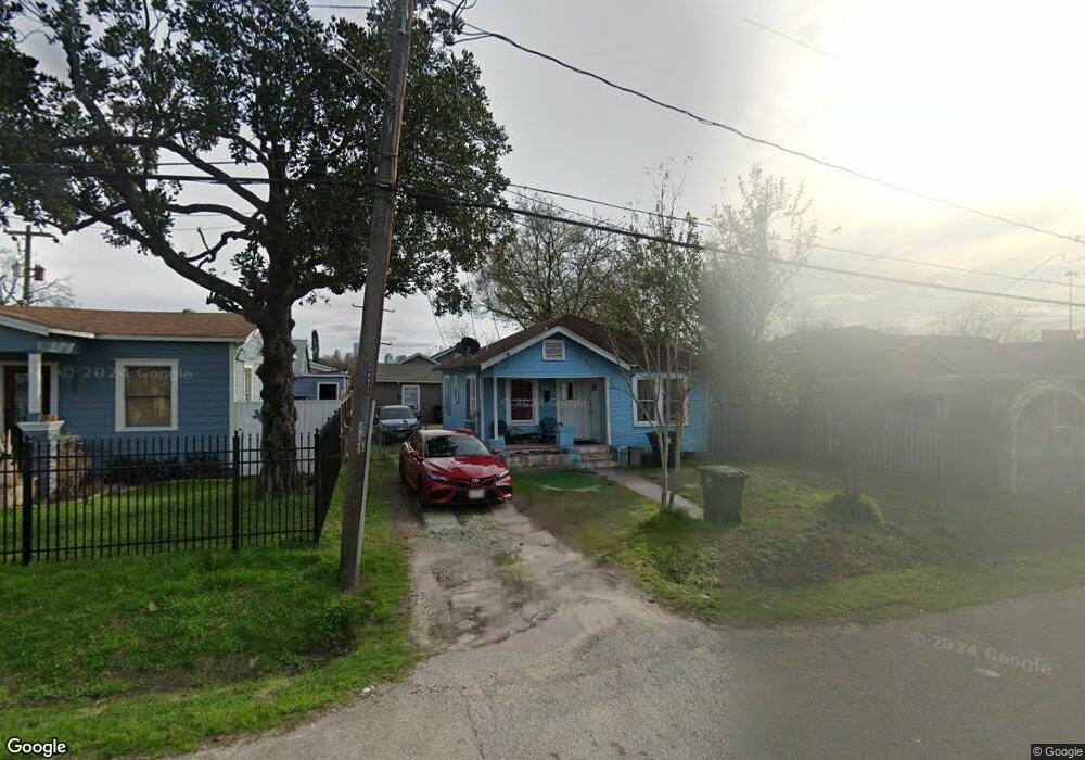 203 Coronado St, Houston, TX 77009 - photo 1