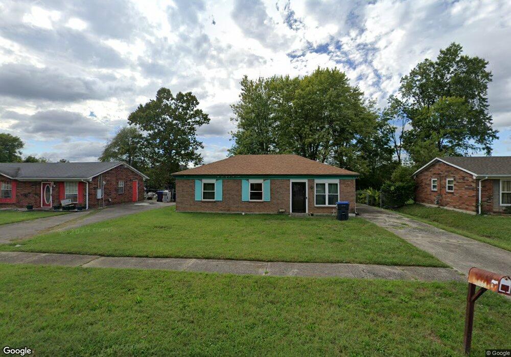 8004 Grenelle Dr, Louisville, KY 40228 - photo 1