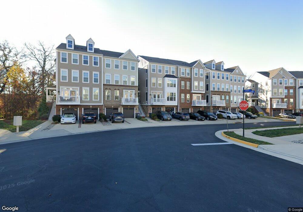 42193 Canary Grass Square unit ., Aldie, VA 20105 - photo 1