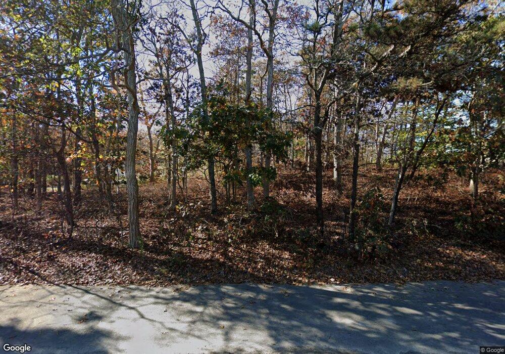 515 B Edgartown Vineyard Haven Rd, Vineyard Haven, MA 02568 - photo 1