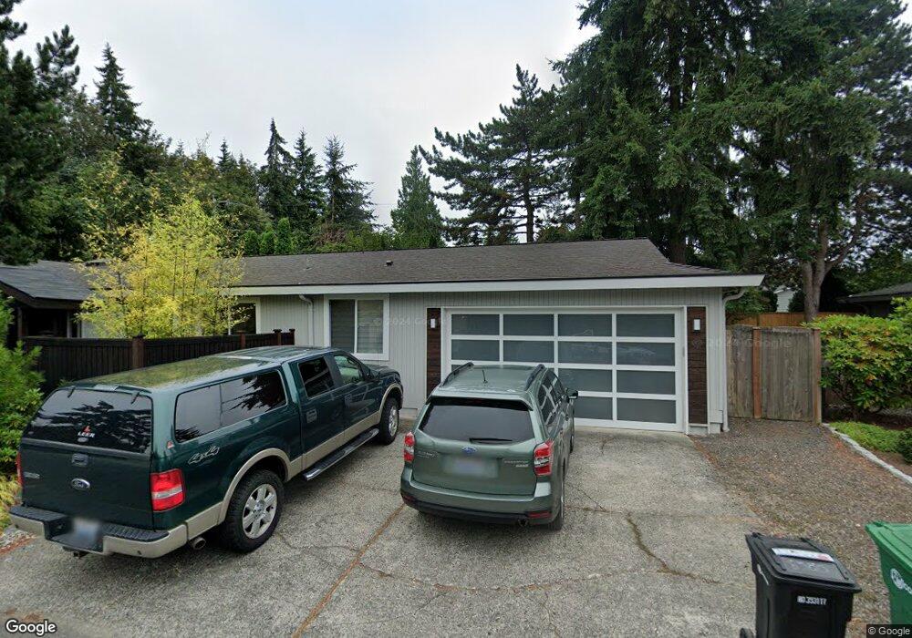 8411 SE 34th St, Mercer Island, WA 98040 - photo 1
