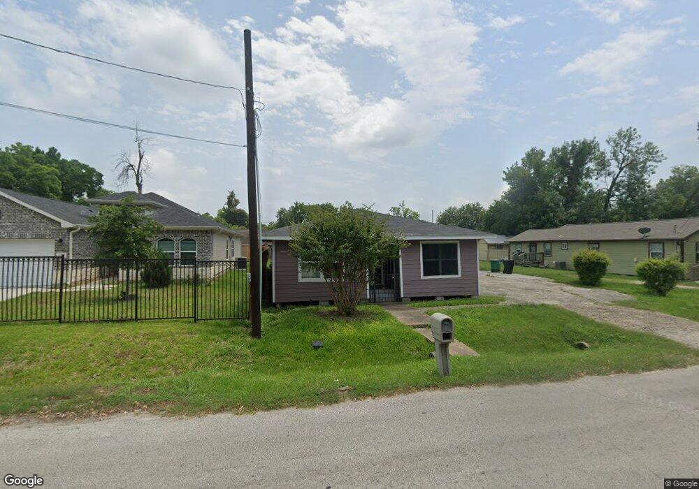 857 Ringold St, Houston, TX 77088 - photo 1