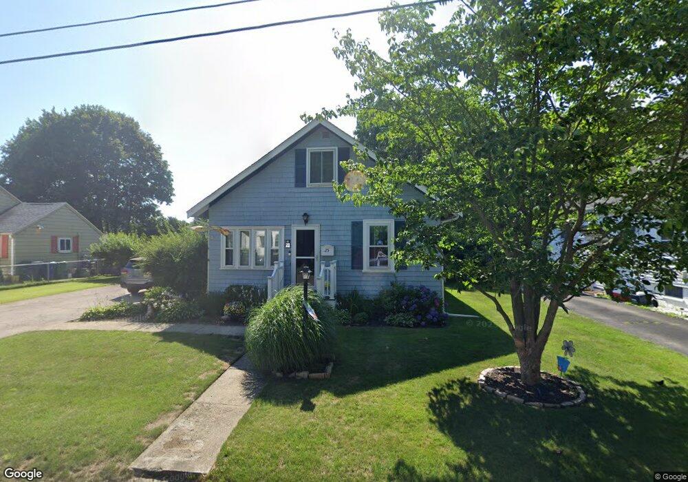 25 Etta St, Warwick, RI 02889 - photo 1