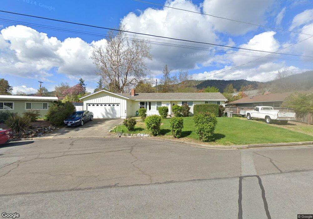 726 NE Pioneer Way, Grants Pass, OR 97526 - photo 1