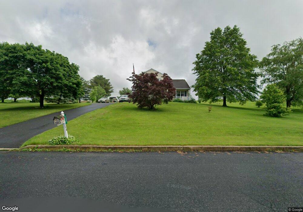 104 Crestview Dr, Barto, PA 19504 - photo 1