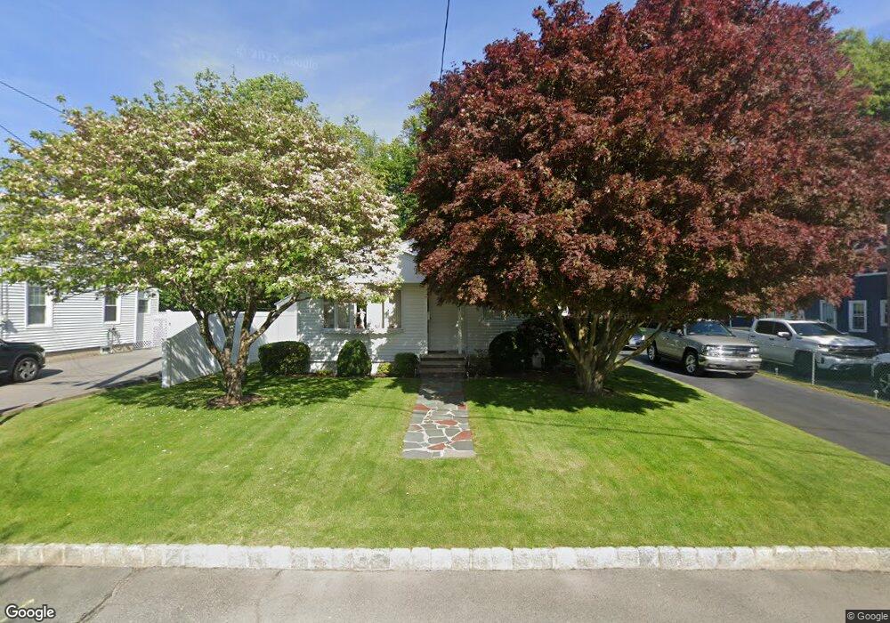 114 Preston Ave, Cranston, RI 02920 - photo 1