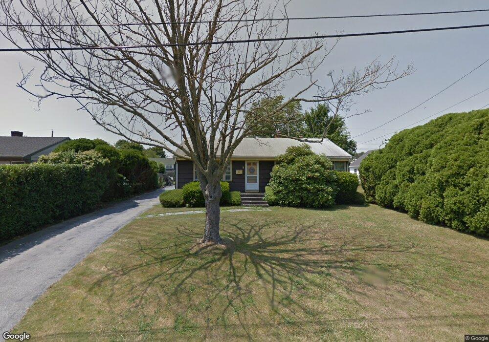 23 Wood Rd, Middletown, RI 02842 - photo 1