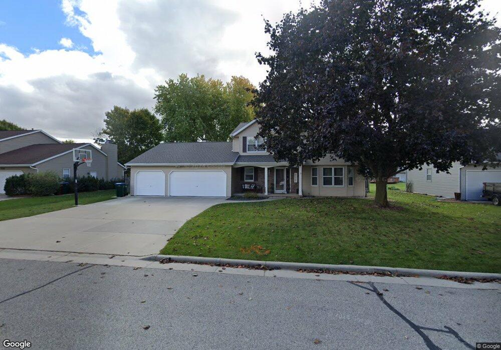 2405 W Seneca Dr, Appleton, WI 54914 - photo 1