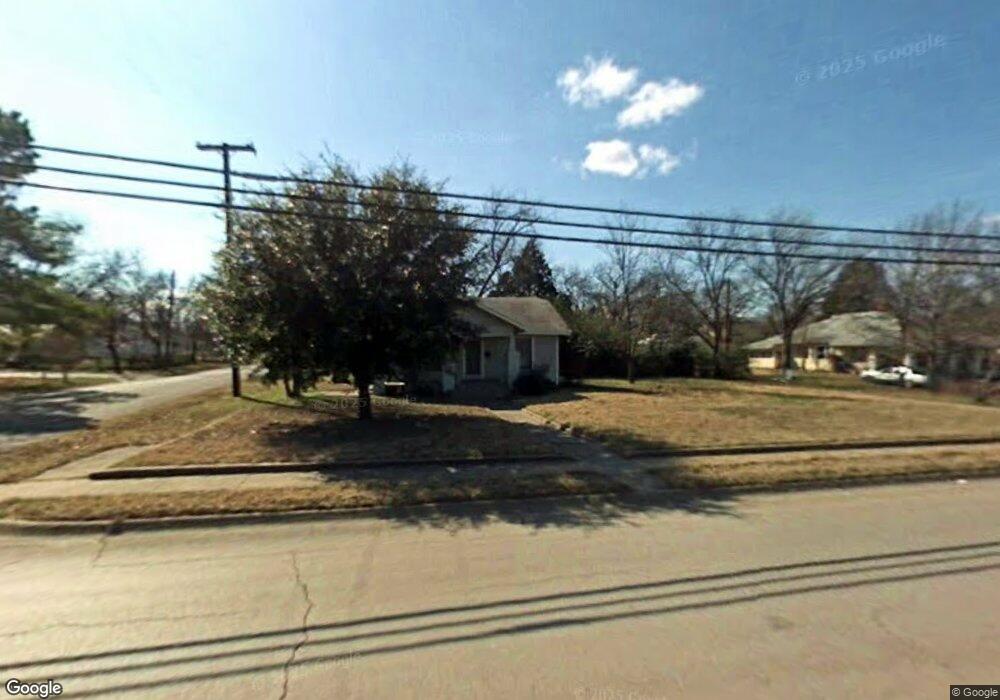 715 Granbury St, Cleburne, TX 76033 - photo 1