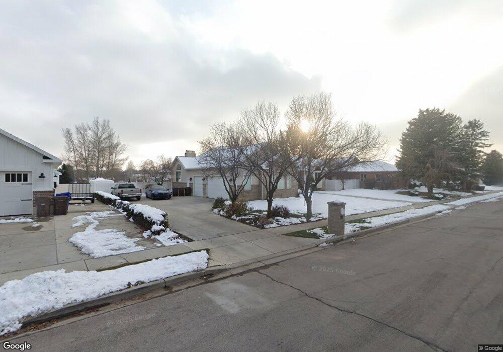 736 Canterbury Ln, Alpine, UT 84004 - photo 1