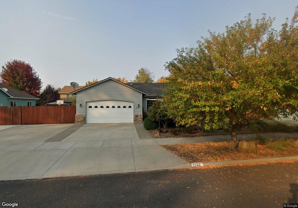 2240 SE Pilatus Ln, Bend, OR 97702 - photo 1