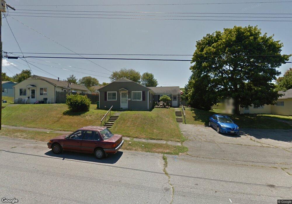 9 Ludlow Rd, Middletown, RI 02842 - photo 1