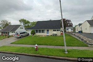 81 Cobalt Ridge Dr E, Levittown, PA 19057