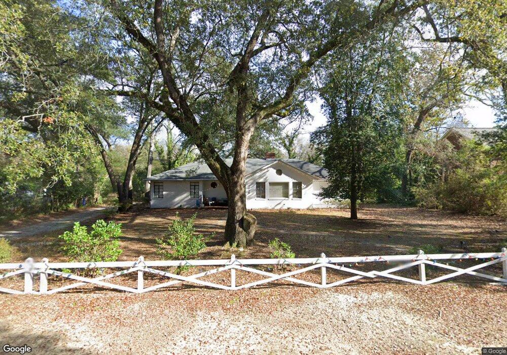 1718 Lakeview Ave, Camden, SC 29020 - photo 1