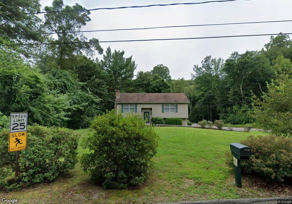 13 Kenyon Rd, Jewett City, CT 06351 - photo 1