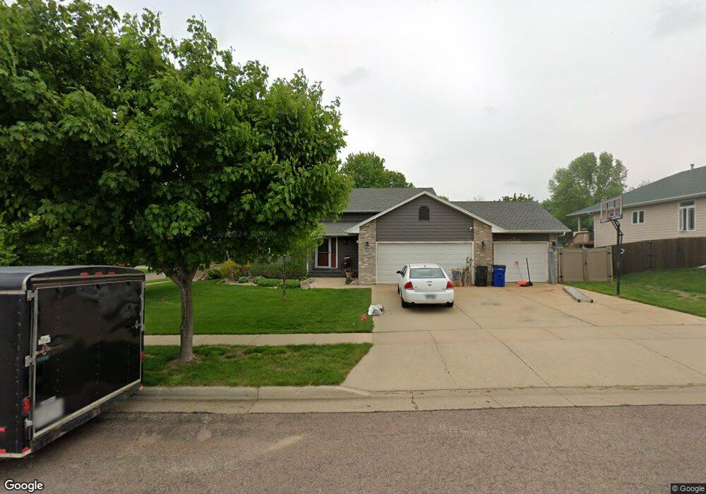 2000 S Joliet Ave, Sioux Falls, SD 57110 - photo 1