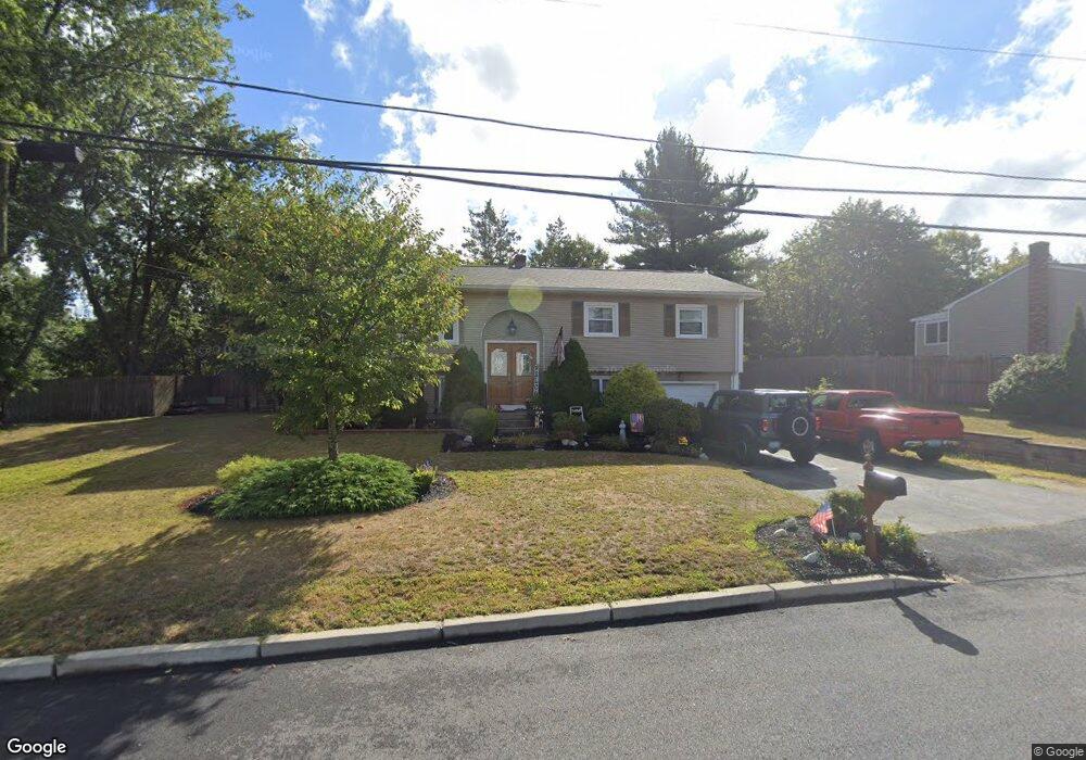 26 Acorn Ln, West Warwick, RI 02893 - photo 1