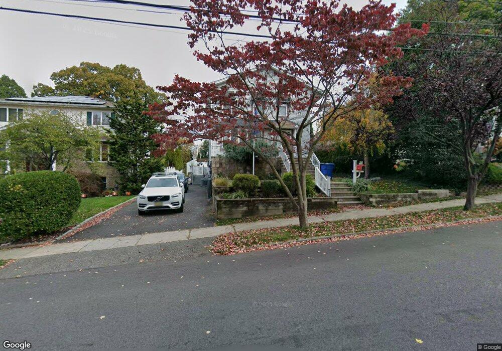 90 W Newell Ave, Rutherford, NJ 07070 - photo 1