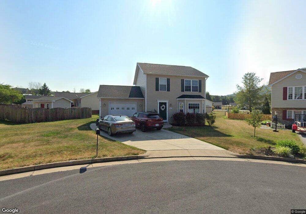 285 Duke Cir, Strasburg, VA 22657 - photo 1