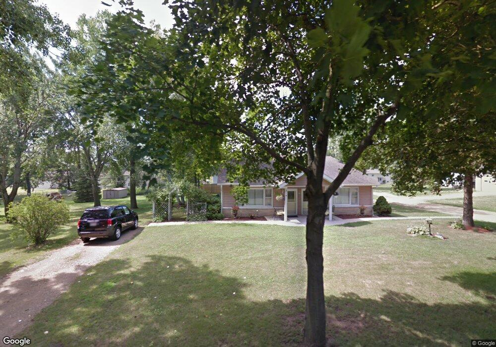 5135 Hill Top Rd, Fitchburg, WI 53711 - photo 1