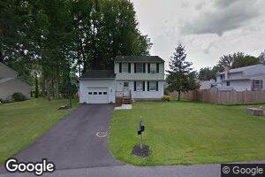 102 Lyford Ln, Minoa, NY 13116