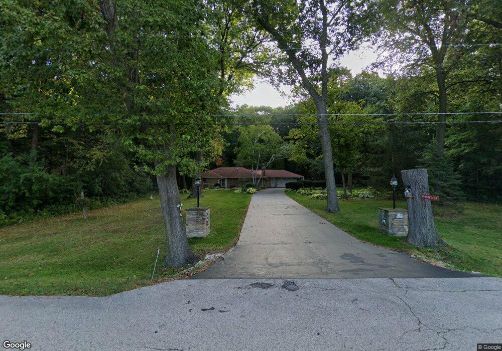 W148N7474 Woodland Dr, Menomonee Falls, WI 53051 - photo 1