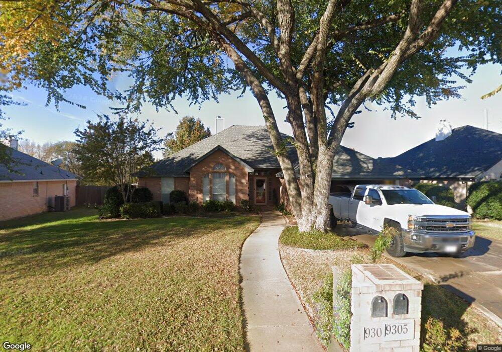 9305 Meandering Dr, North Richland Hills, TX 76182 - photo 1
