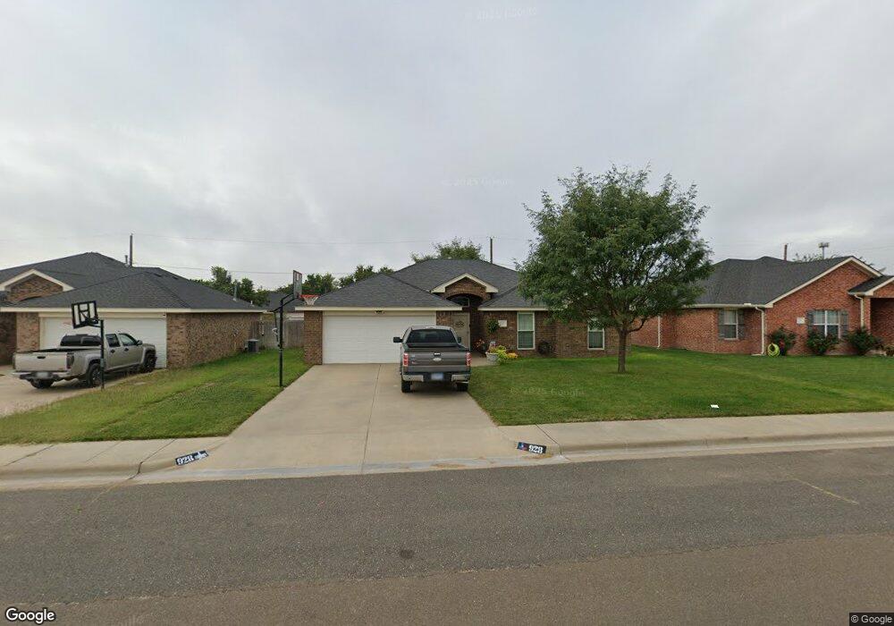 928 Braden, Dumas, TX 79029 - photo 1