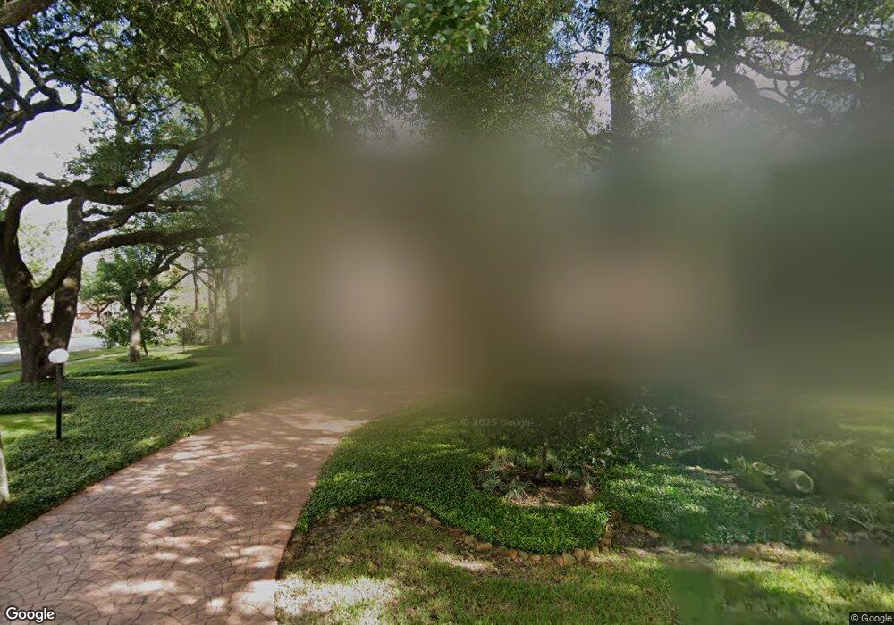 700 Bunker Hill Rd, Houston, TX 77024 - photo 1