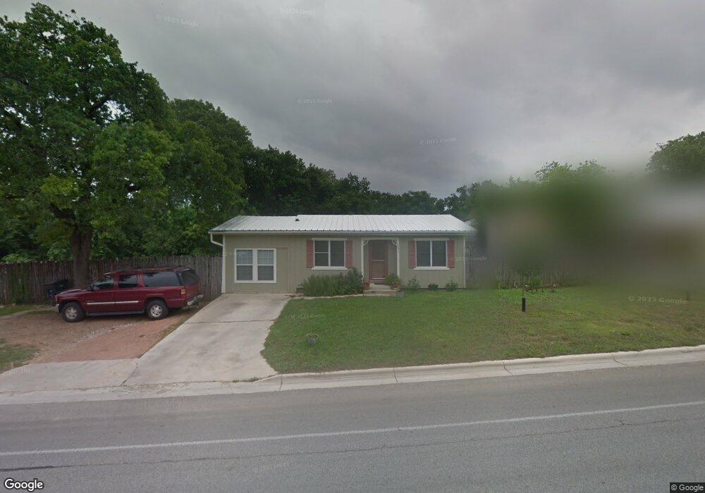 431 S Milam St, Fredericksburg, TX 78624 - photo 1