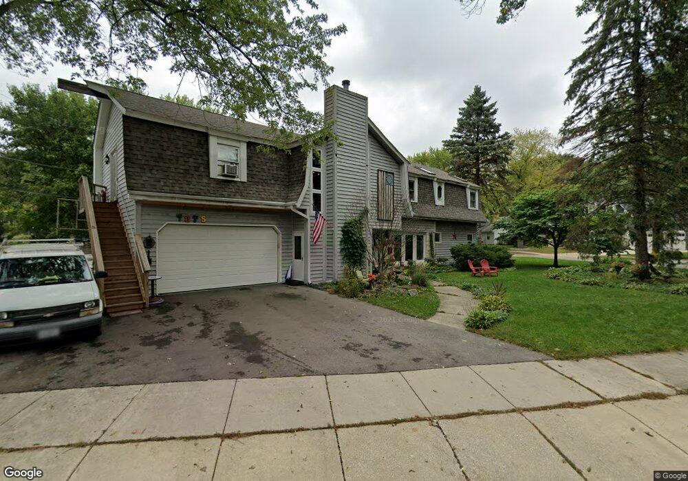 545 S Wright St, Naperville, IL 60540 - photo 1