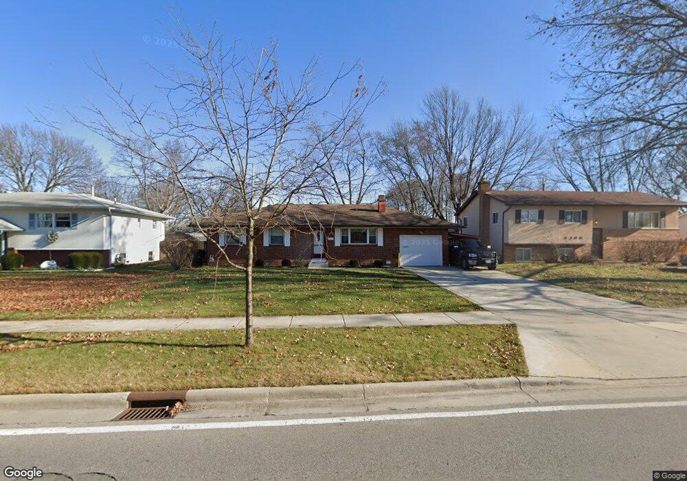 6310 Karl Rd, Columbus, OH 43229 - photo 1