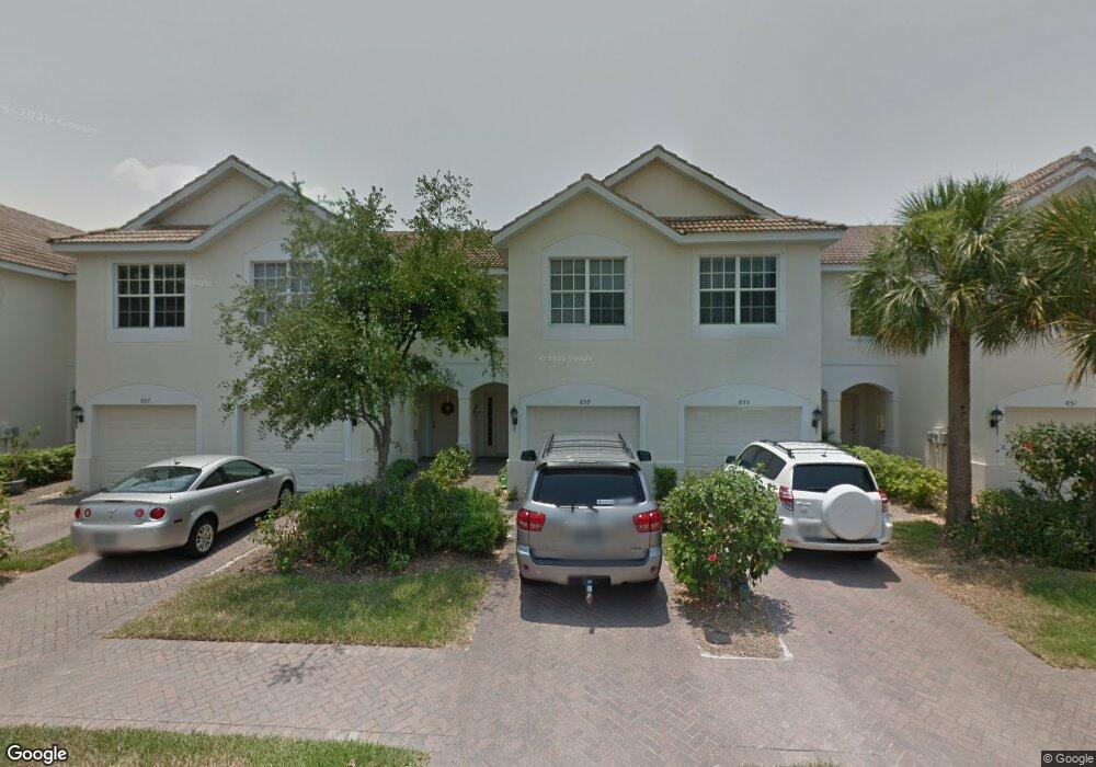 863 Hampton Cir, Naples, FL 34105 - photo 1