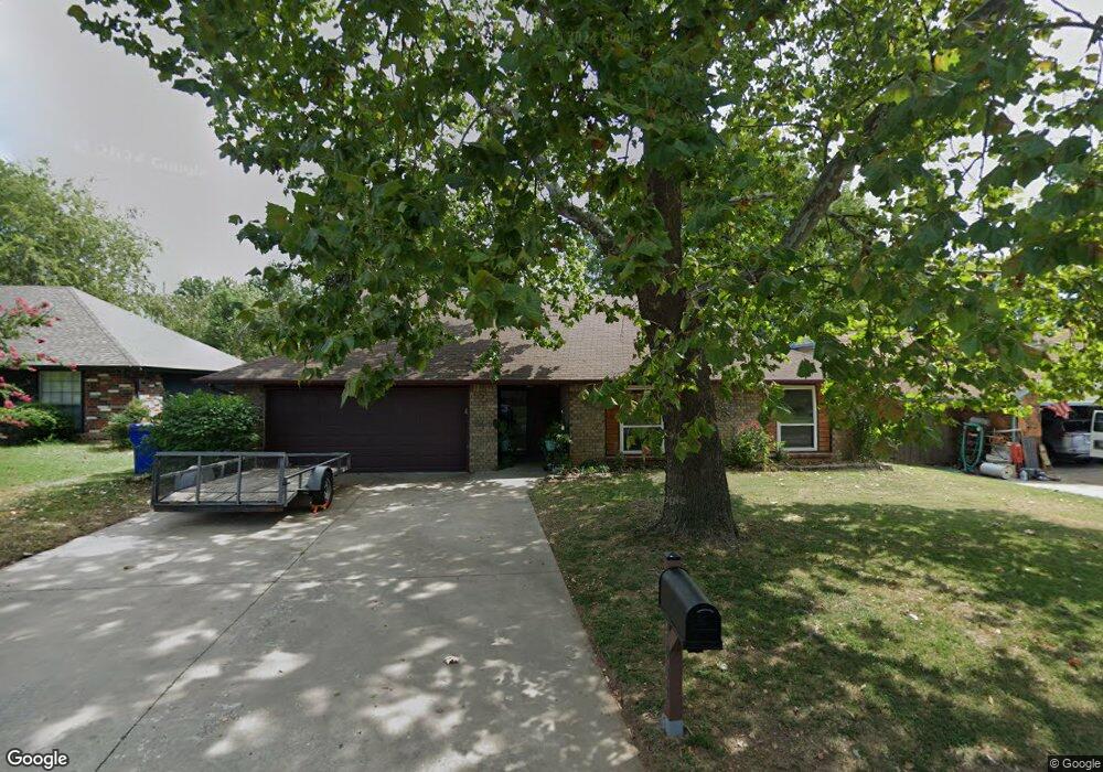 4009 S Cedar Place, Broken Arrow, OK 74011 - photo 1