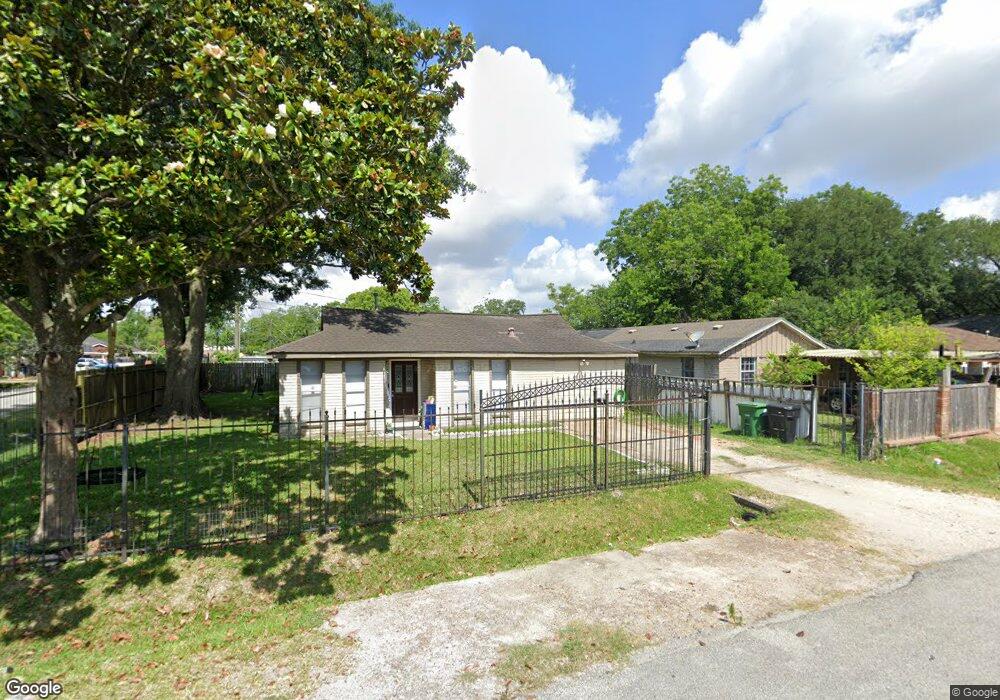 7015 Venus St, Houston, TX 77088 - photo 1