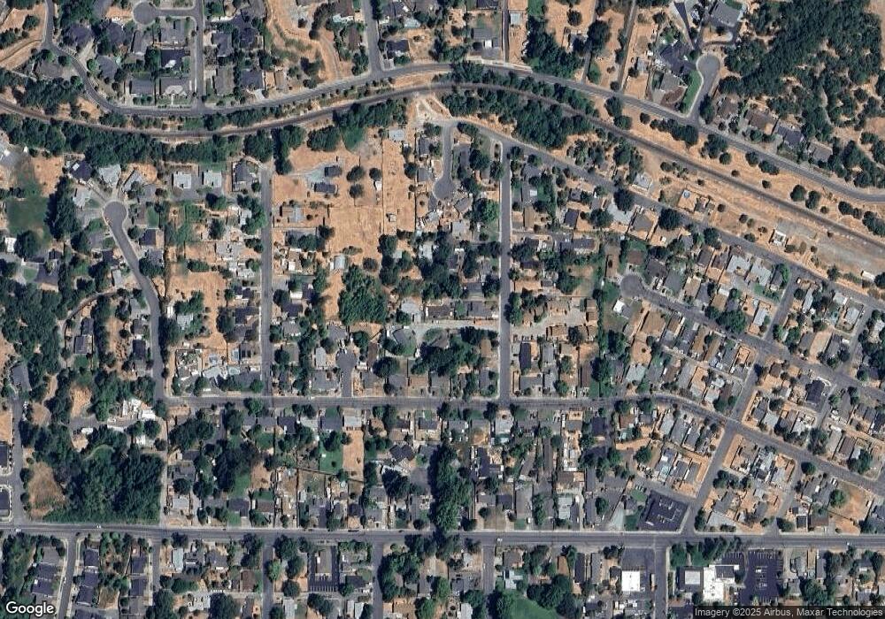 40 SW Eastern Ave, Grants Pass, OR 97526 - photo 1