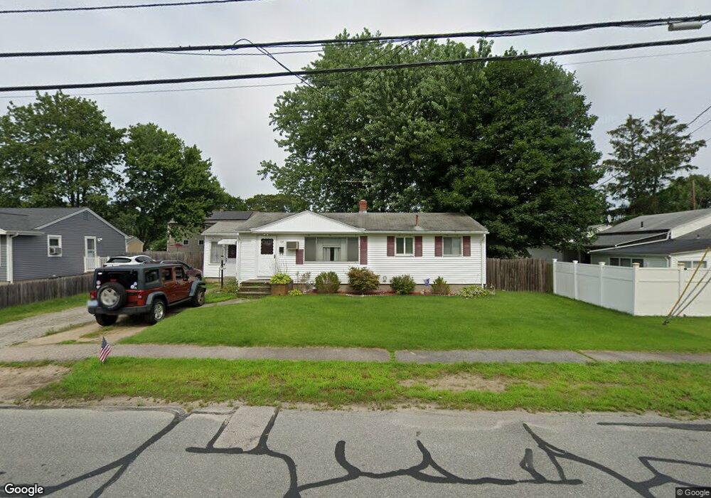 135 Asylum Rd, Warwick, RI 02886 - photo 1