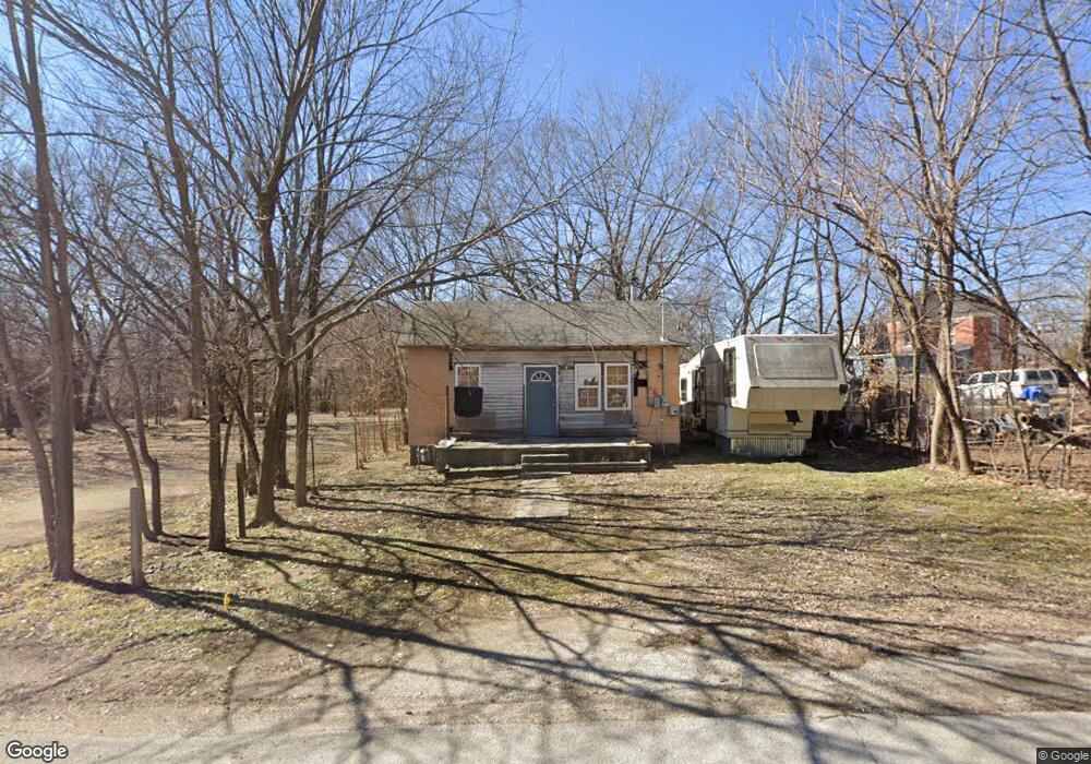 108 Chitwood St, Carl Junction, MO 64834 - photo 1